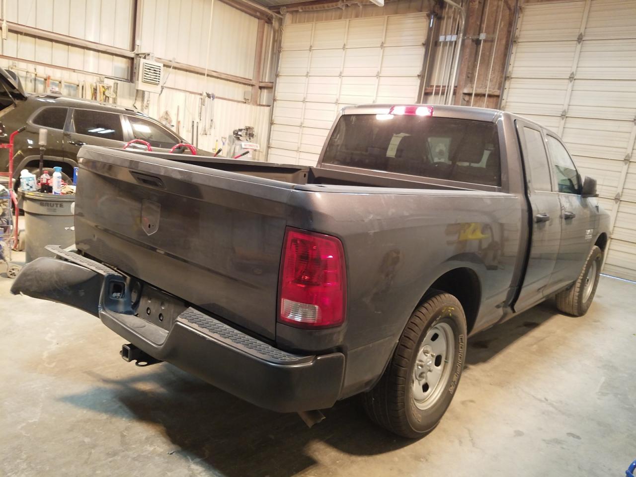 Photo 4 from auction – 2019 RAM 1500 CLASS with VIN 1C6RR6FG7KS733178