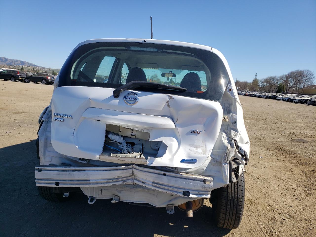 Photo 9 from auction – 2016 NISSAN VERSA NOTE with VIN 3N1CE2CP1GL362129
