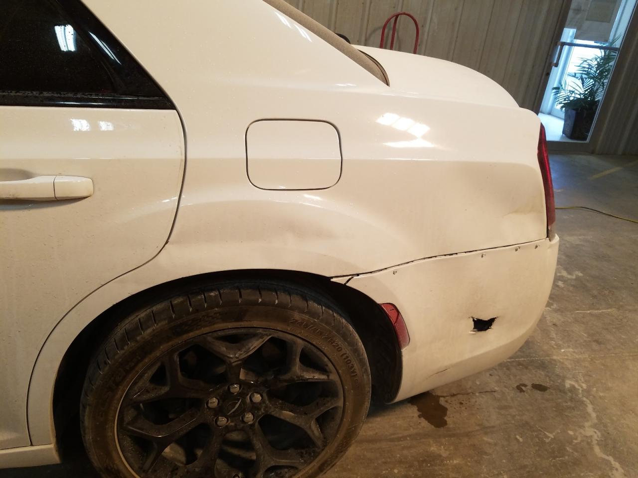 Photo 10 from auction – 2019 CHRYSLER 300 with VIN 2C3CCAAG3KH758116