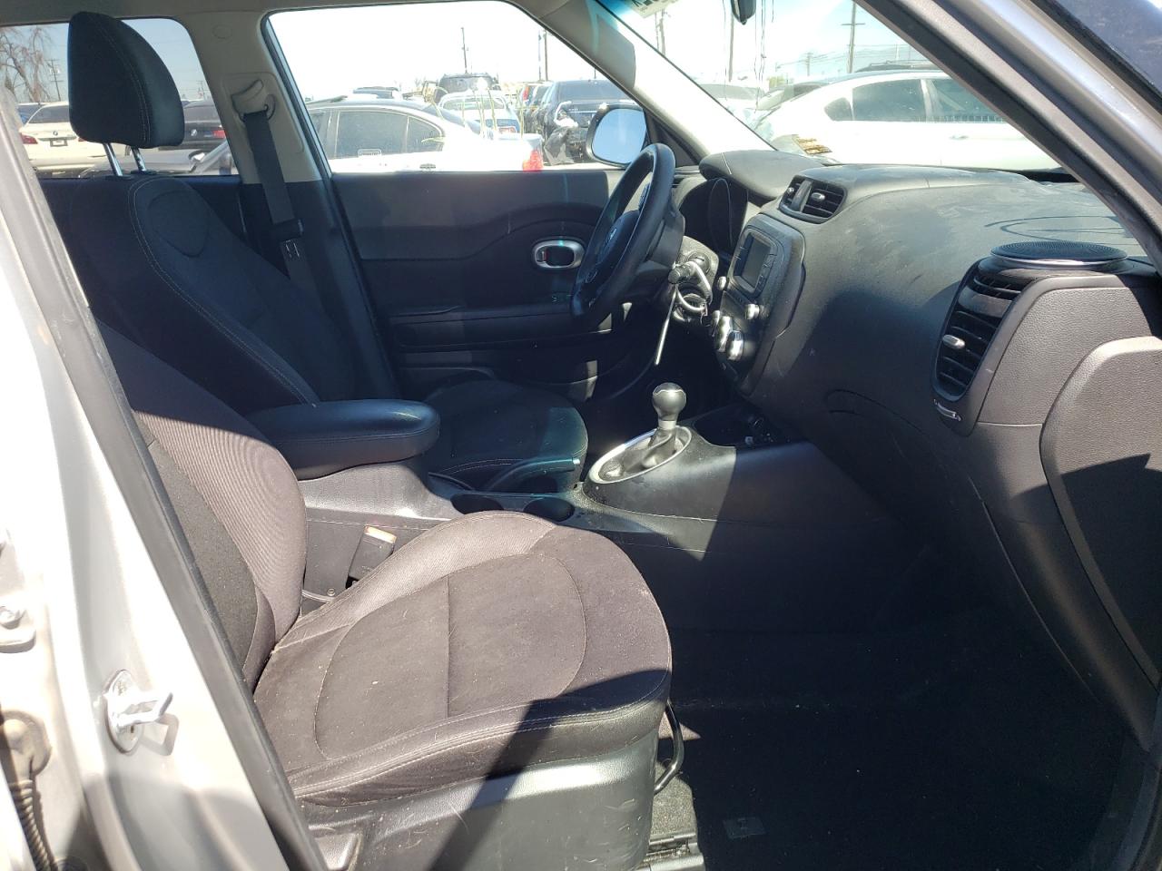 Photo 5 from auction – 2017 KIA SOUL with VIN KNDJN2A26H7503536