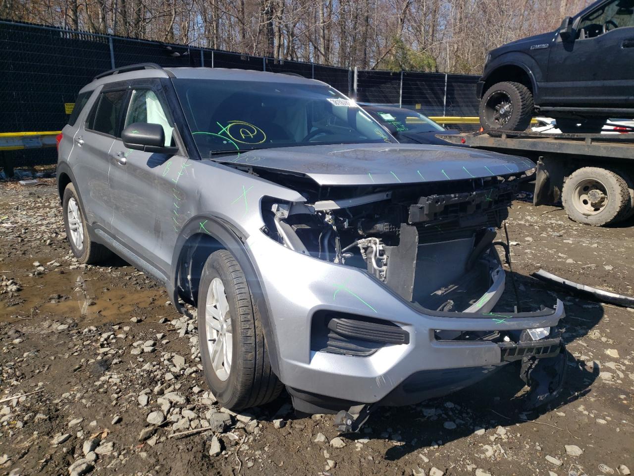FORD EXPLORER X 2020 with VIN 1FMSK7DH0LGB26989 - Photo from auction