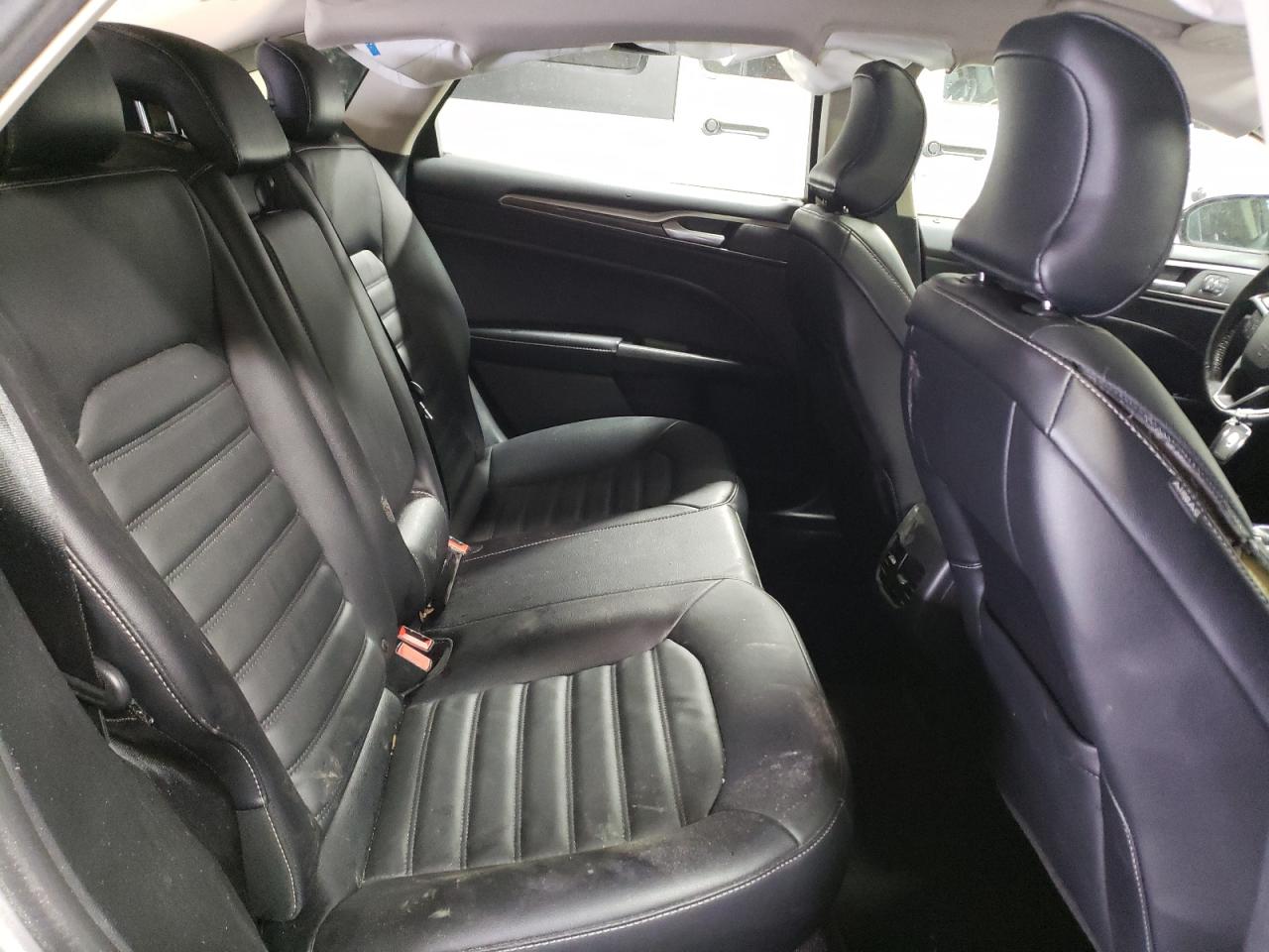 Photo 6 from auction – 2017 FORD FUSION SE with VIN 3FA6P0T90HR193848