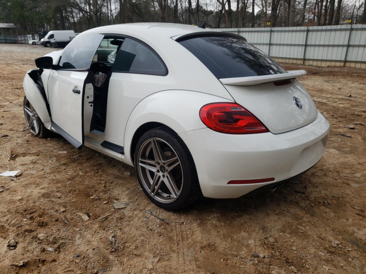 Photo 3 from auction – 2014 VOLKSWAGEN BEETLE with VIN 3VWFP7ATXEM602297