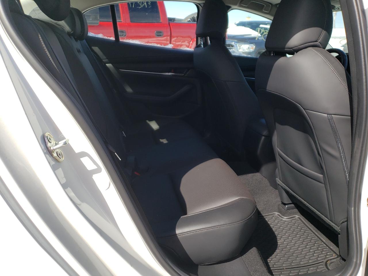 Photo 6 from auction – 2021 MAZDA 3 PREMIUM with VIN 3MZBPBEY0MM251485