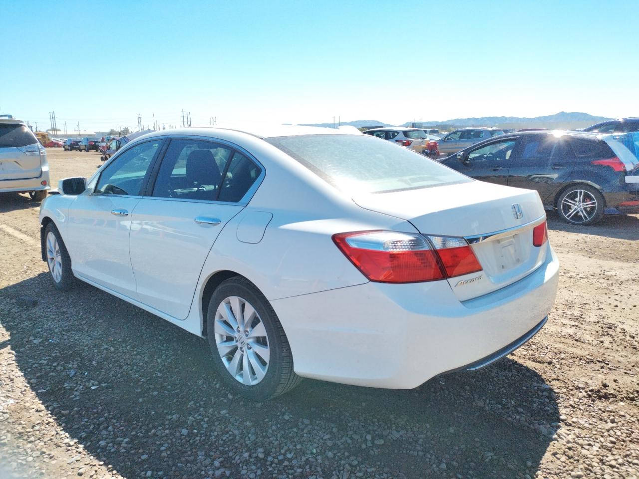 Photo 3 from auction – 2015 HONDA ACCORD EX with VIN 1HGCR2F76FA092626
