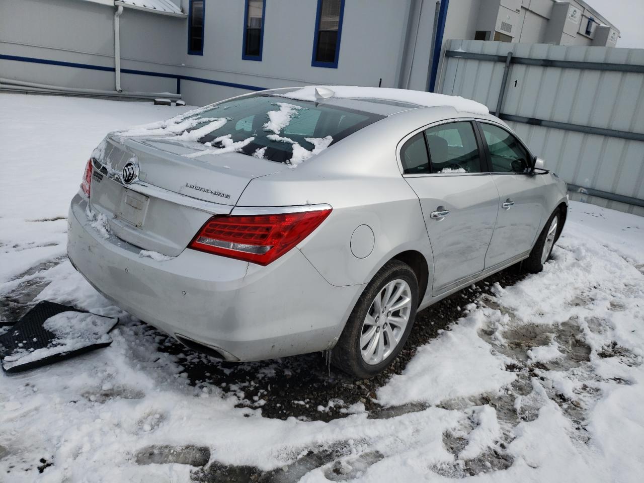 Photo 4 from auction – 2016 BUICK LACROSSE with VIN 1G4GB5G33GF271594