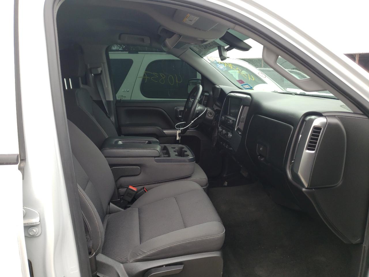 Photo 5 from auction – 2018 CHEVROLET SILVERADO with VIN 3GCUCRER0JG432797