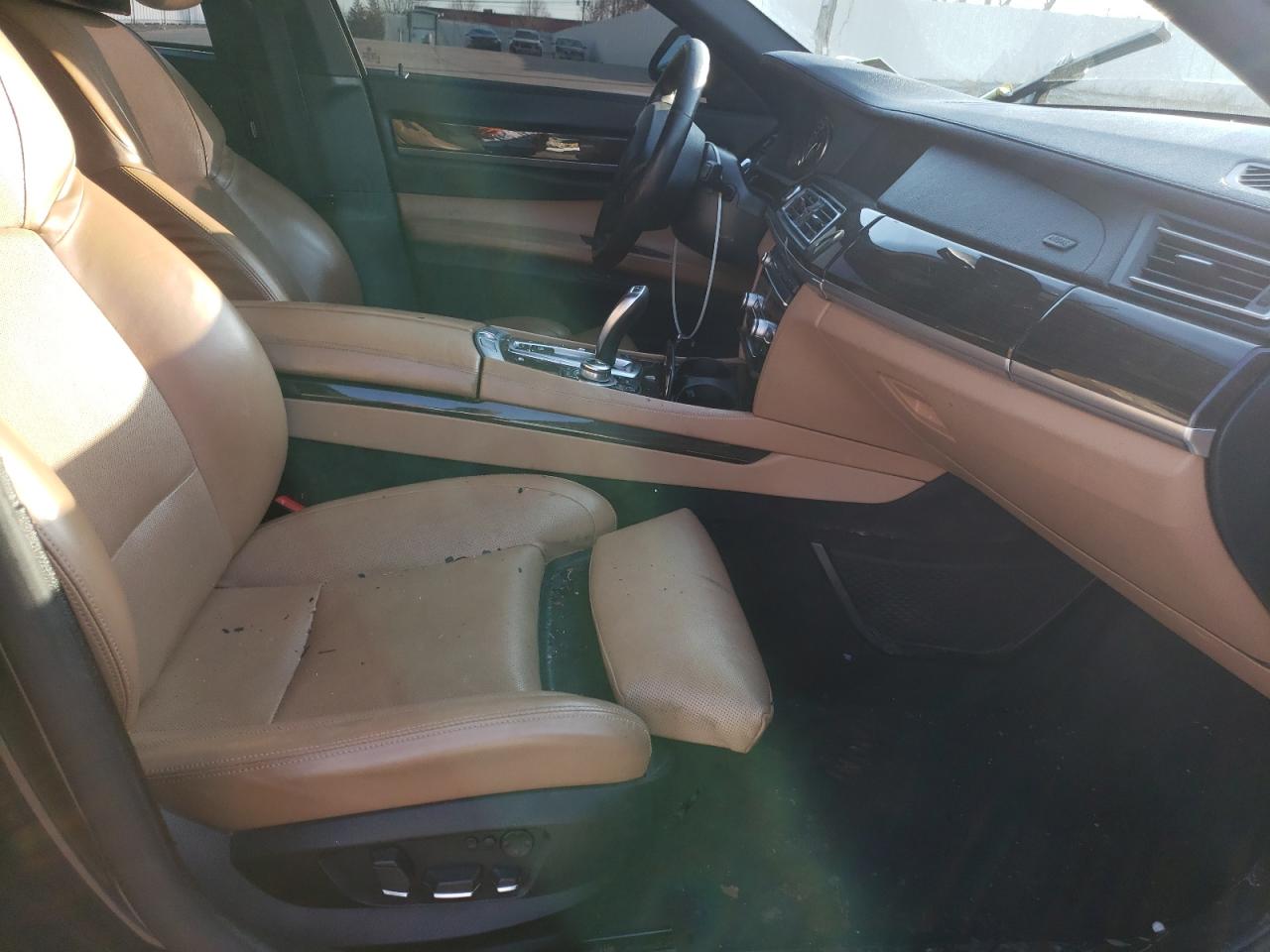 Photo 5 from auction – 2012 BMW 750 LXI with VIN WBAKC8C54CC436341