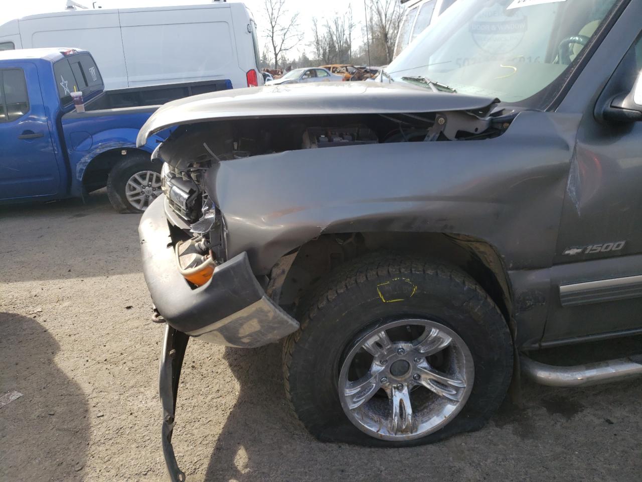 Photo 10 from auction – 1999 CHEVROLET SILVERADO with VIN 1GCEK19T5XE226440