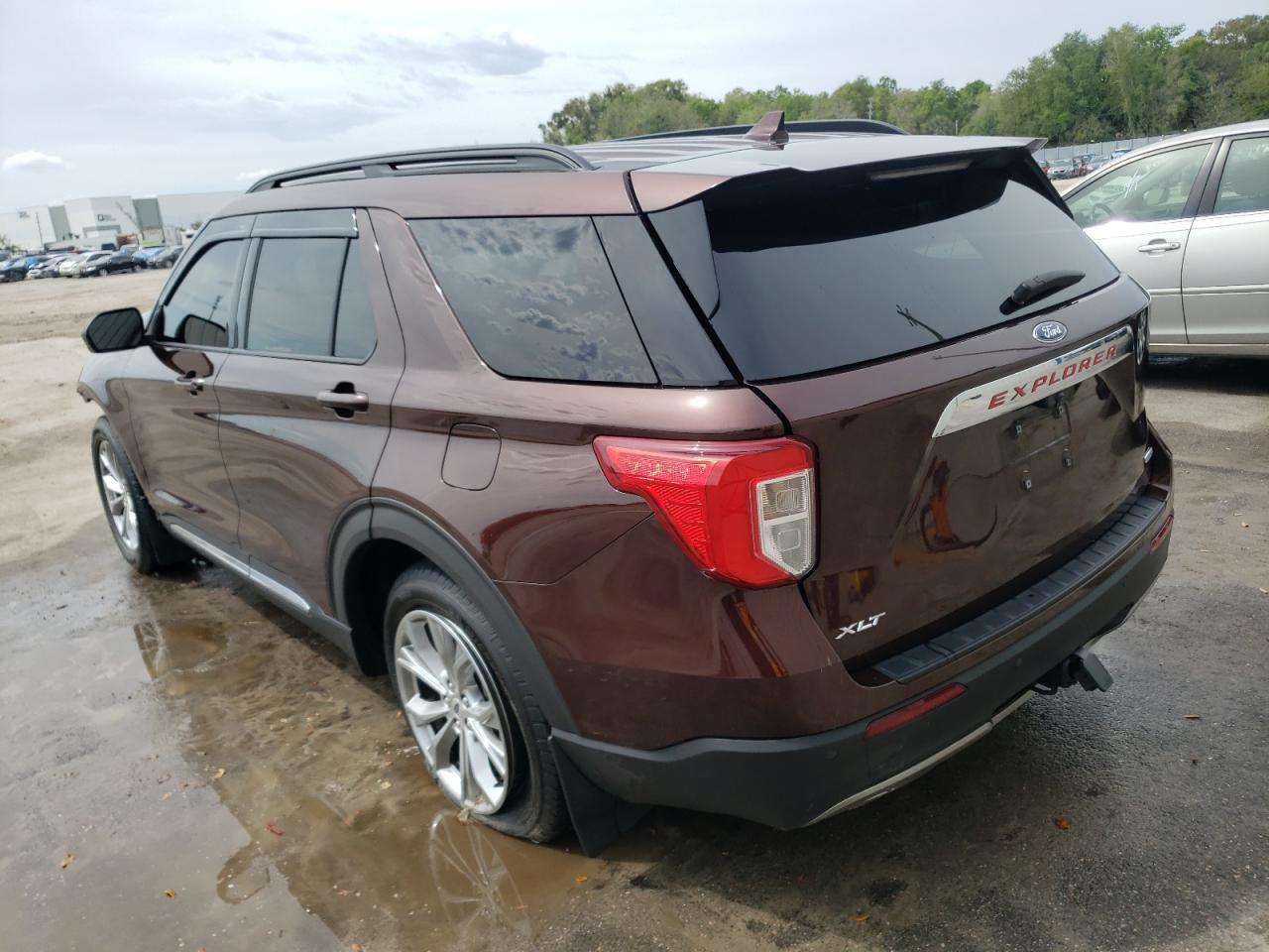 Photo 3 from auction – 2020 FORD EXPLORER X with VIN 1FMSK7DH9LGB90402