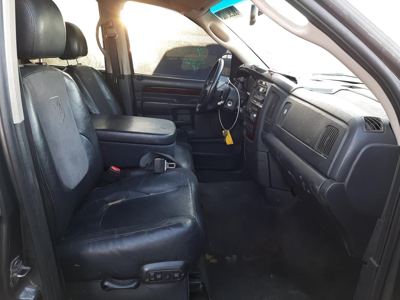 Photo 5 from auction – 2002 DODGE RAM 1500 with VIN 1D3HU18Z92J186271