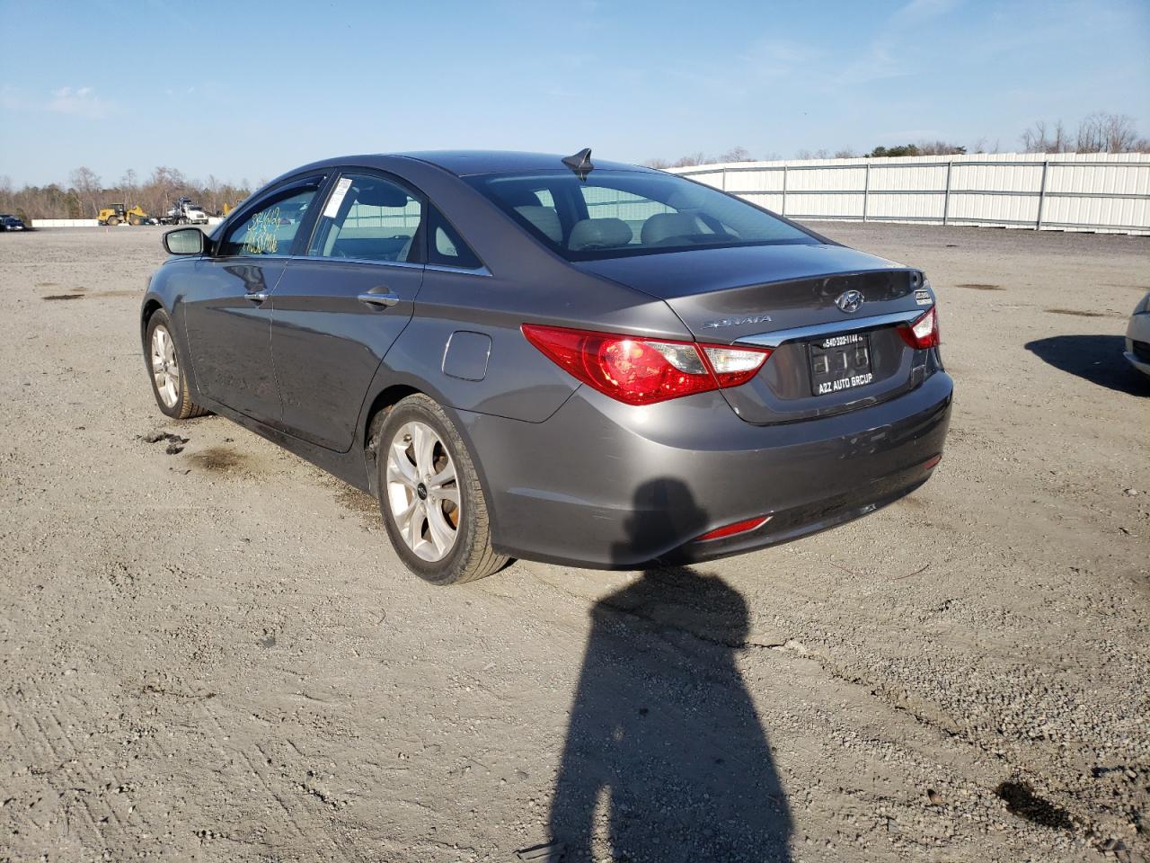 Photo 3 from auction – 2011 HYUNDAI SONATA SE with VIN 5NPEC4AC4BH087016