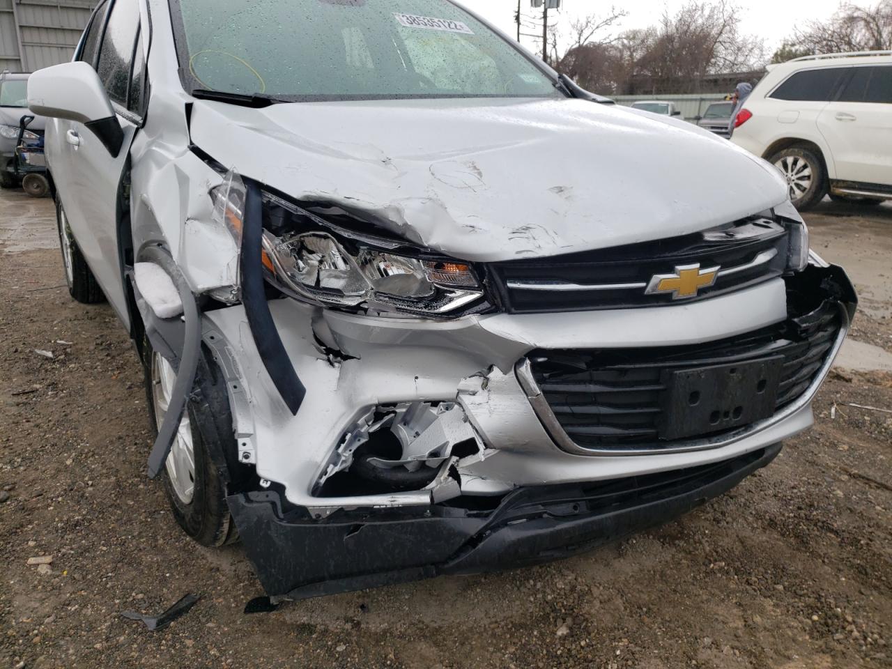 Photo 9 from auction – 2020 CHEVROLET TRAX LS with VIN 3GNCJKSB5LL331496