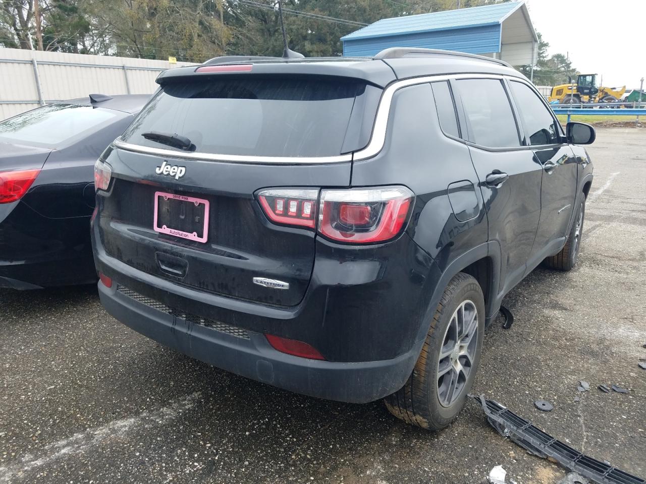 Photo 4 from auction – 2019 JEEP COMPASS LA with VIN 3C4NJCBB2KT637142