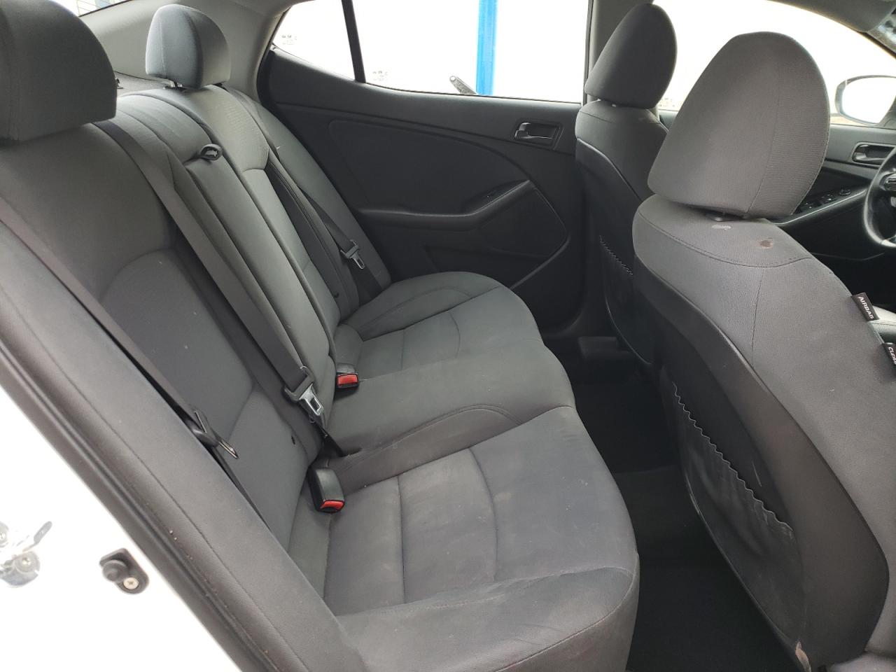 Photo 6 from auction – 2015 KIA OPTIMA LX with VIN KNAGM4A7XF5634558