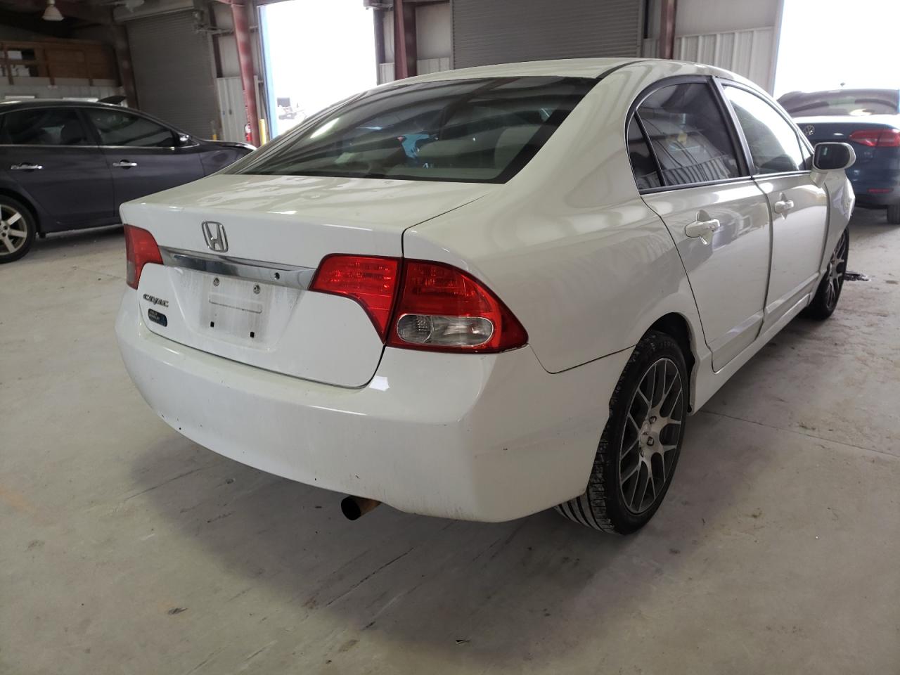 Photo 4 from auction – 2011 HONDA CIVIC LX with VIN 19XFA1F57BE048346