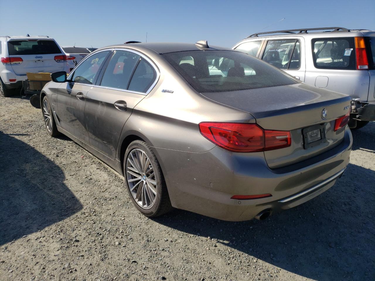 Photo 3 from auction – 2019 BMW 530XE with VIN WBAJB1C5XKB375765
