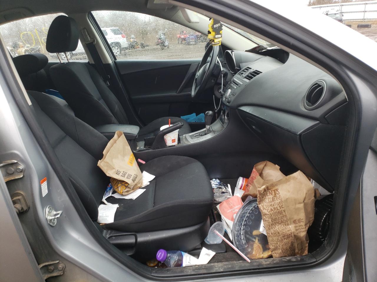 صورة رقم 5 من المزاد - 2011 MAZDA 3 I مع VIN JM1BL1UF0B1454556