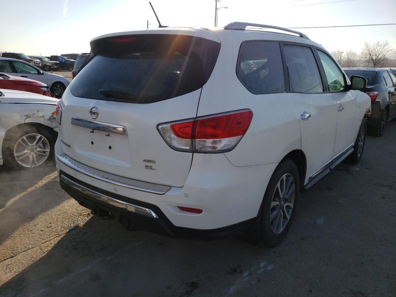 Photo 4 from auction – 2013 NISSAN PATHFINDER with VIN 5N1AR2MM1DC668120
