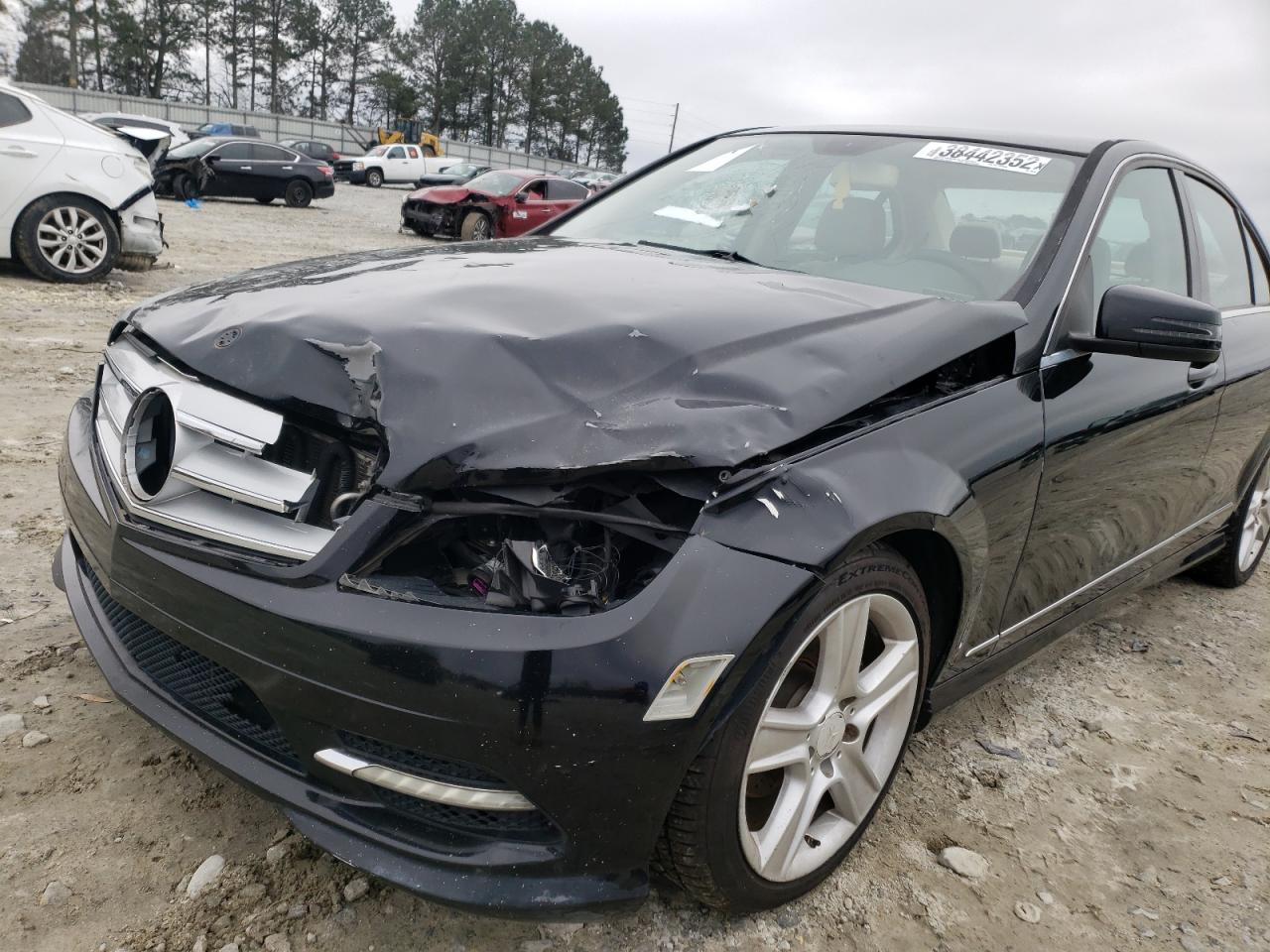 Photo 9 from auction – 2011 MERCEDES-BENZ C with VIN WDDGF5EB2BA520238