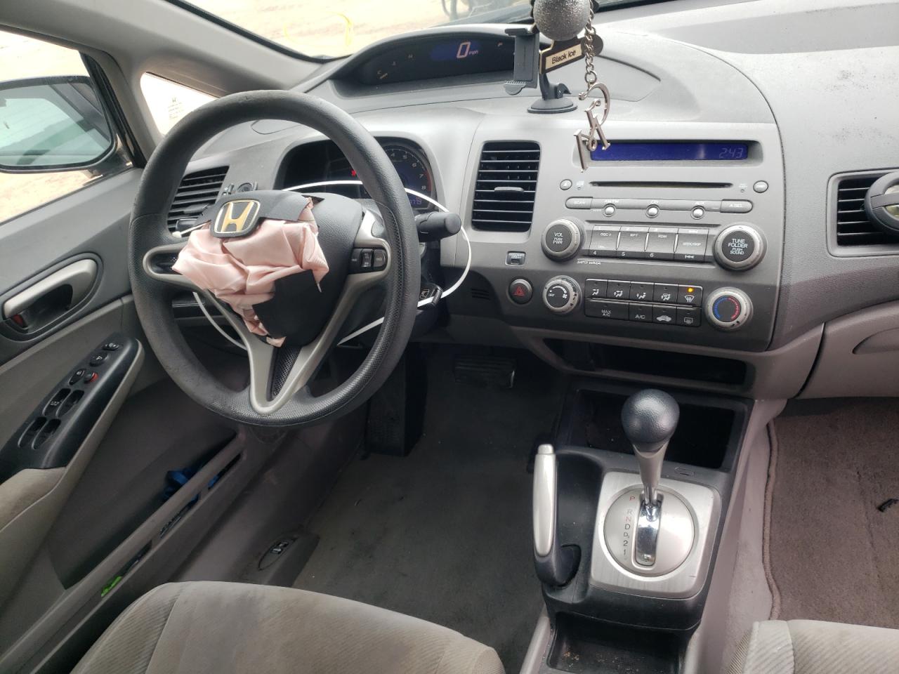 Photo 9 from auction – 2011 HONDA CIVIC LX with VIN 19XFA1F55BE004488