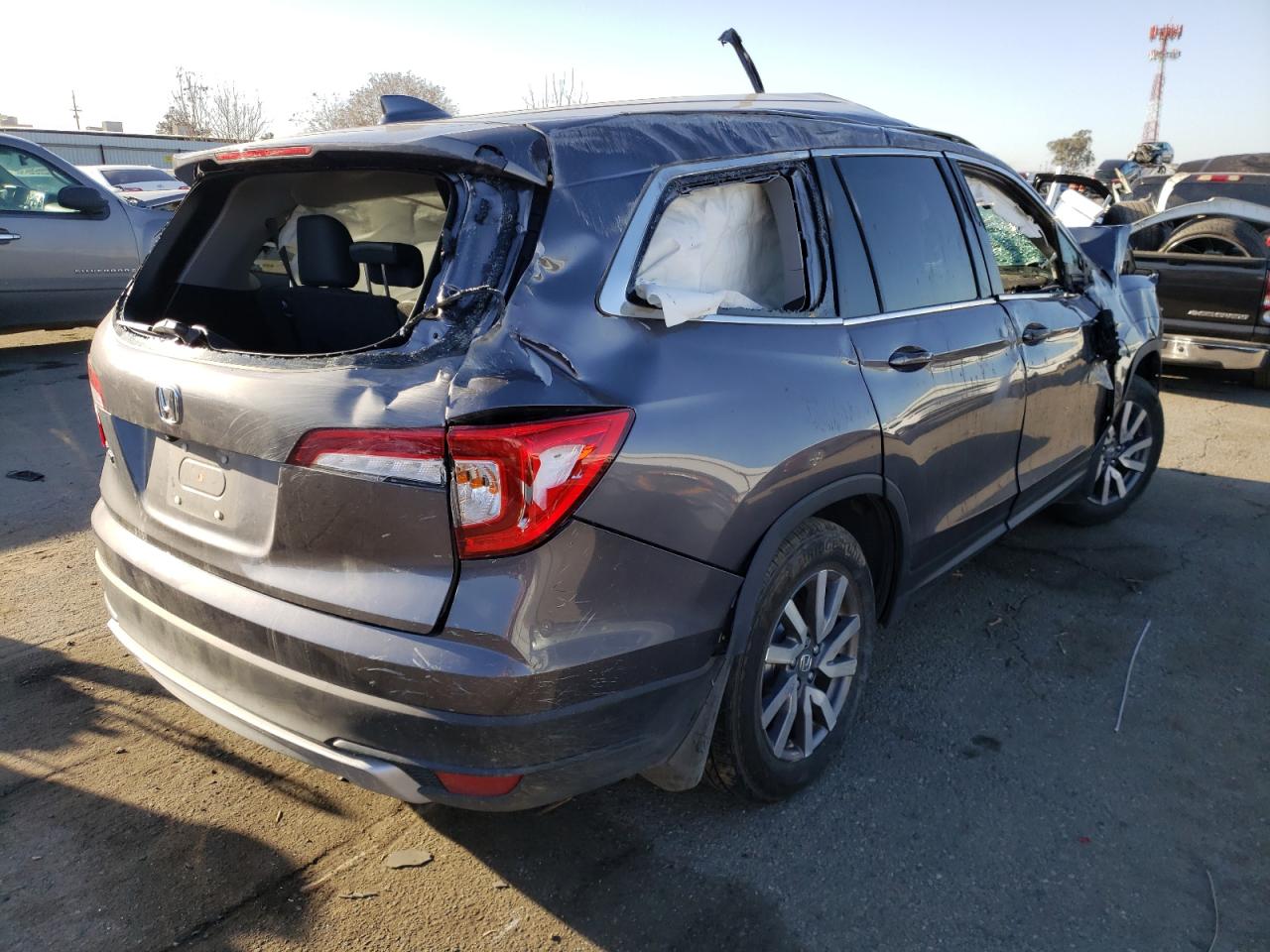 Photo 4 from auction – 2021 HONDA PILOT EXL with VIN 5FNYF5H56MB046695