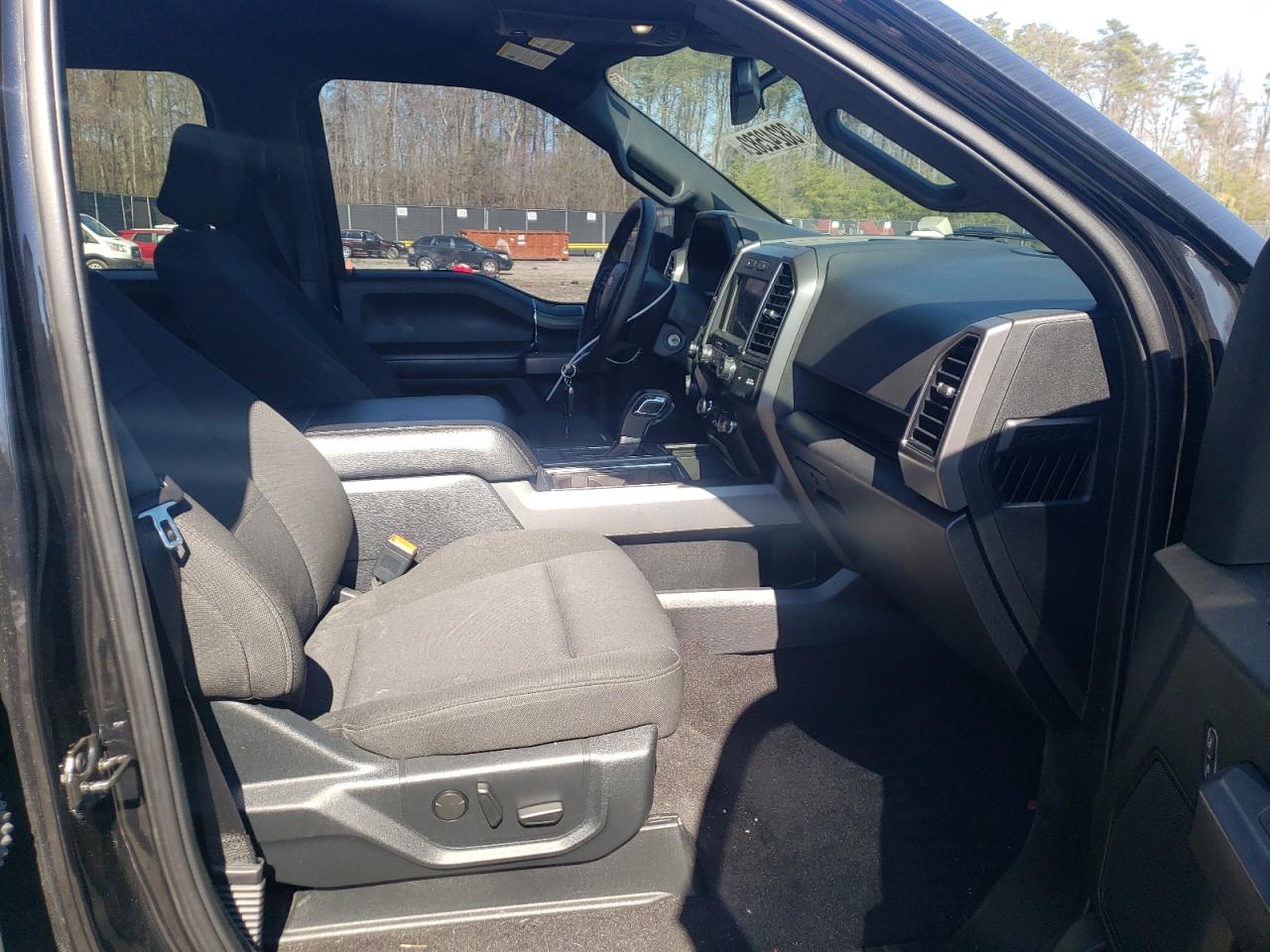 Photo 5 from auction – 2019 FORD F150 SUPER with VIN 1FTEW1E48KFB87655