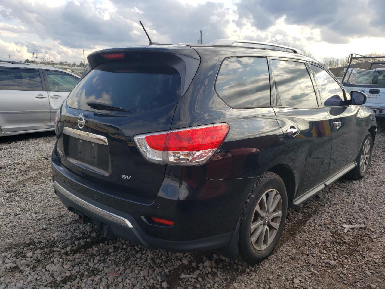 Photo 4 from auction – 2014 NISSAN PATHFINDER with VIN 5N1AR2MN1EC724423