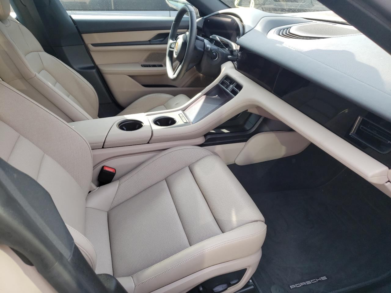 Photo 5 from auction – 2021 PORSCHE TAYCAN 4S with VIN WP0AB2Y14MLA40130