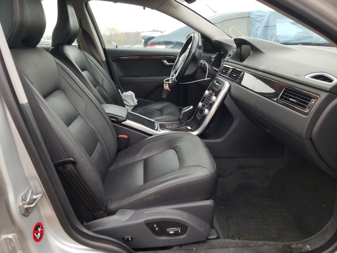 Photo 5 from auction – 2015 VOLVO S80 PREMIE with VIN YV1902MK9F1192420