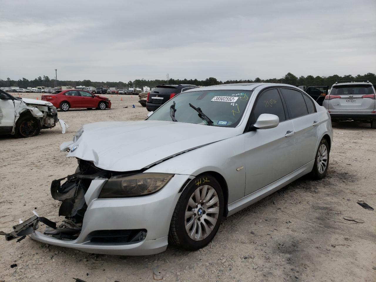 Photo 2 from auction – 2009 BMW 328 with VIN WBAPH77529NL83146