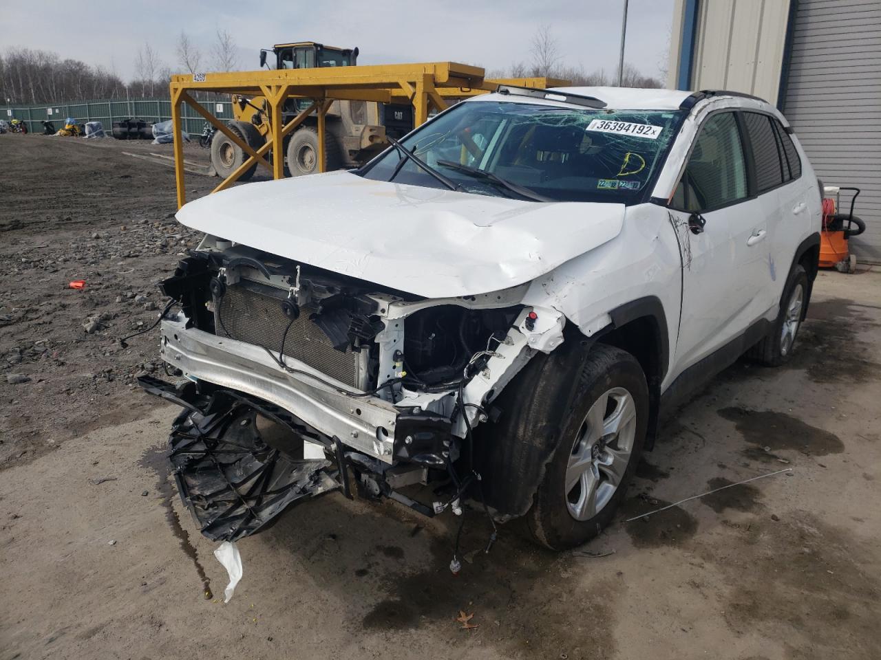 Photo 2 from auction – 2021 TOYOTA RAV4 XLE with VIN 2T3P1RFV8MC156583
