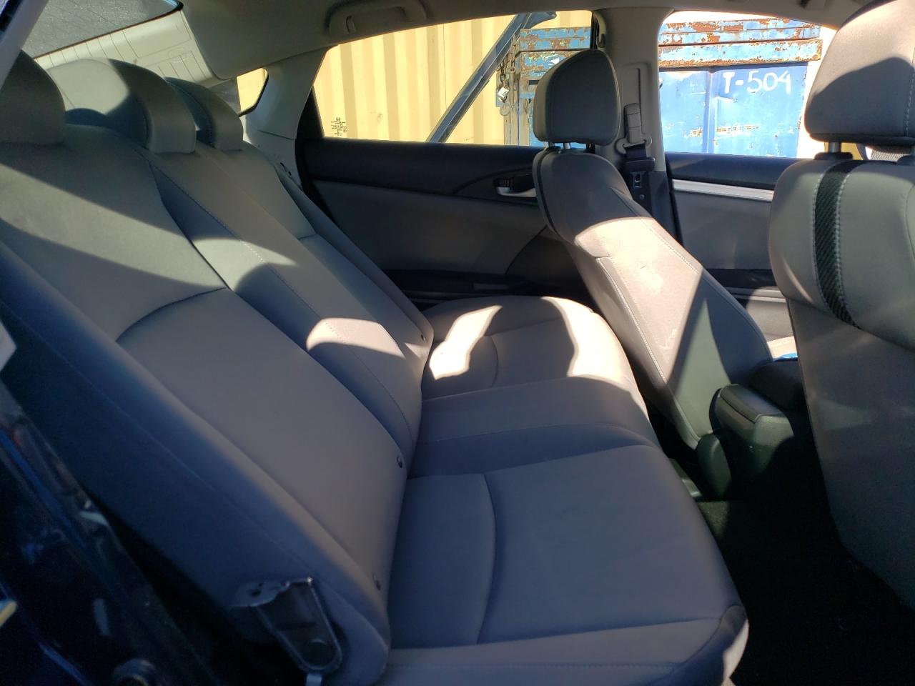 Photo 6 from auction – 2017 HONDA CIVIC LX with VIN 2HGFC2F59HH563735