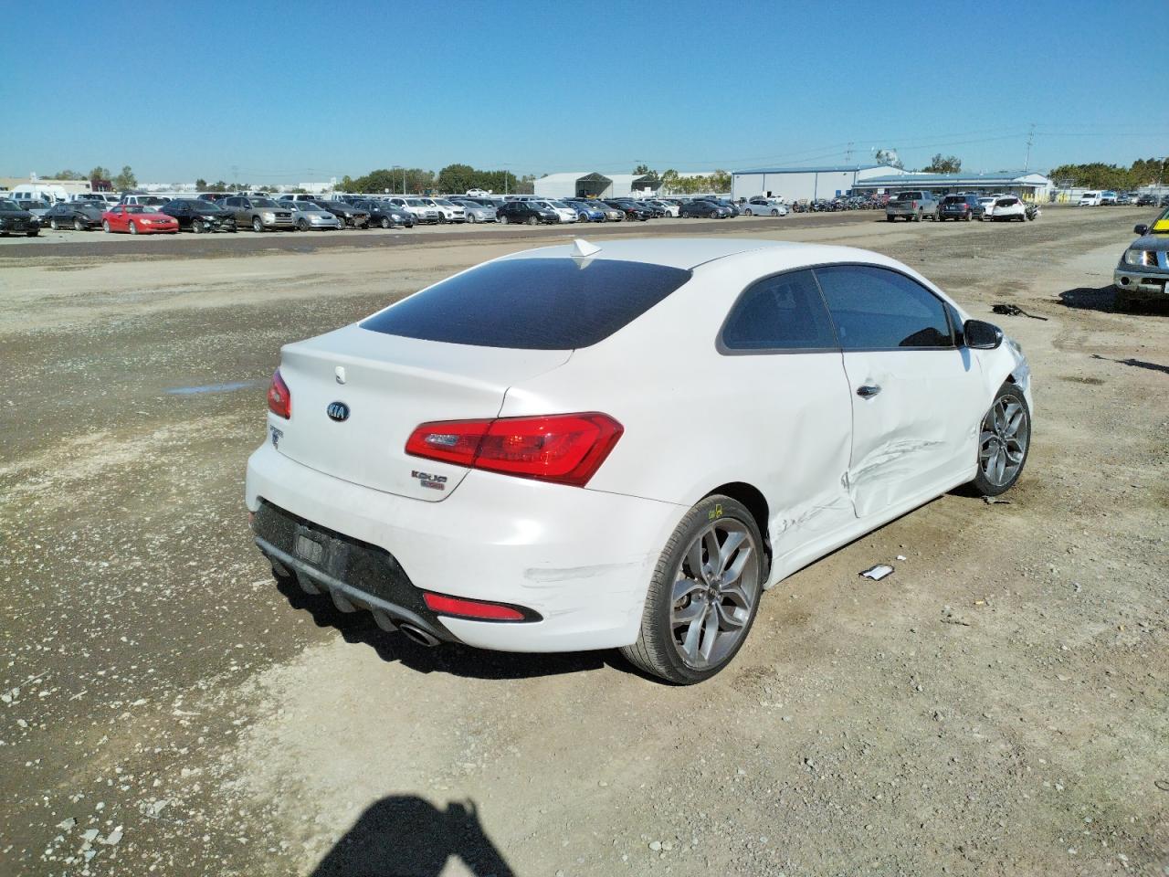 Photo 4 from auction – 2016 KIA FORTE SX with VIN KNAFZ6A31G5605599