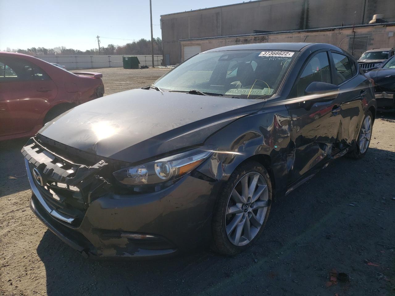 Photo 2 from auction – 2017 MAZDA 3 TOURING with VIN JM1BN1L31H1141560