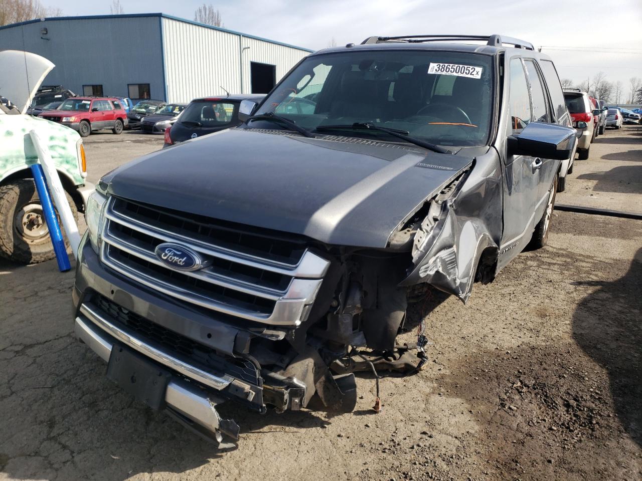 Photo 2 from auction – 2015 FORD EXPEDITION with VIN 1FMJU1MT3FEF02317