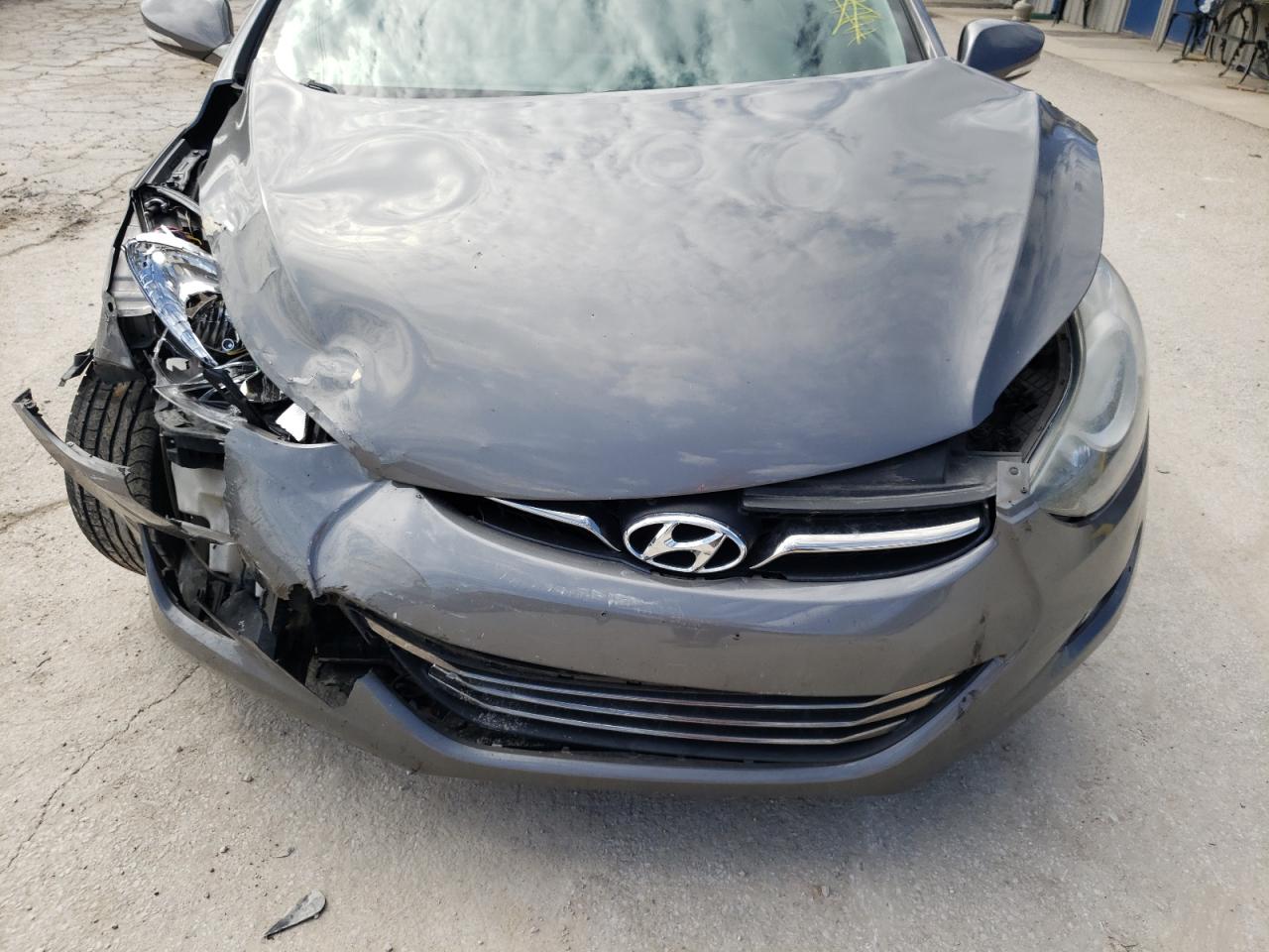 Photo 7 from auction – 2012 HYUNDAI ELANTRA GL with VIN 5NPDH4AE2CH108588