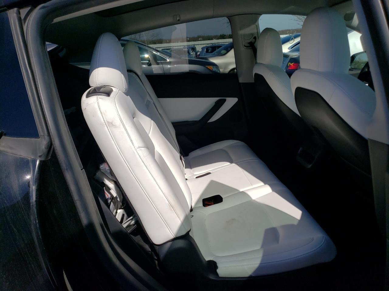 Photo 6 from auction – 2021 TESLA MODEL Y with VIN 5YJYGAEE1MF144513