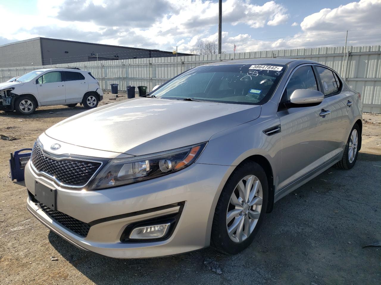 Photo 2 from auction – 2015 KIA OPTIMA EX with VIN 5XXGN4A78FG453499