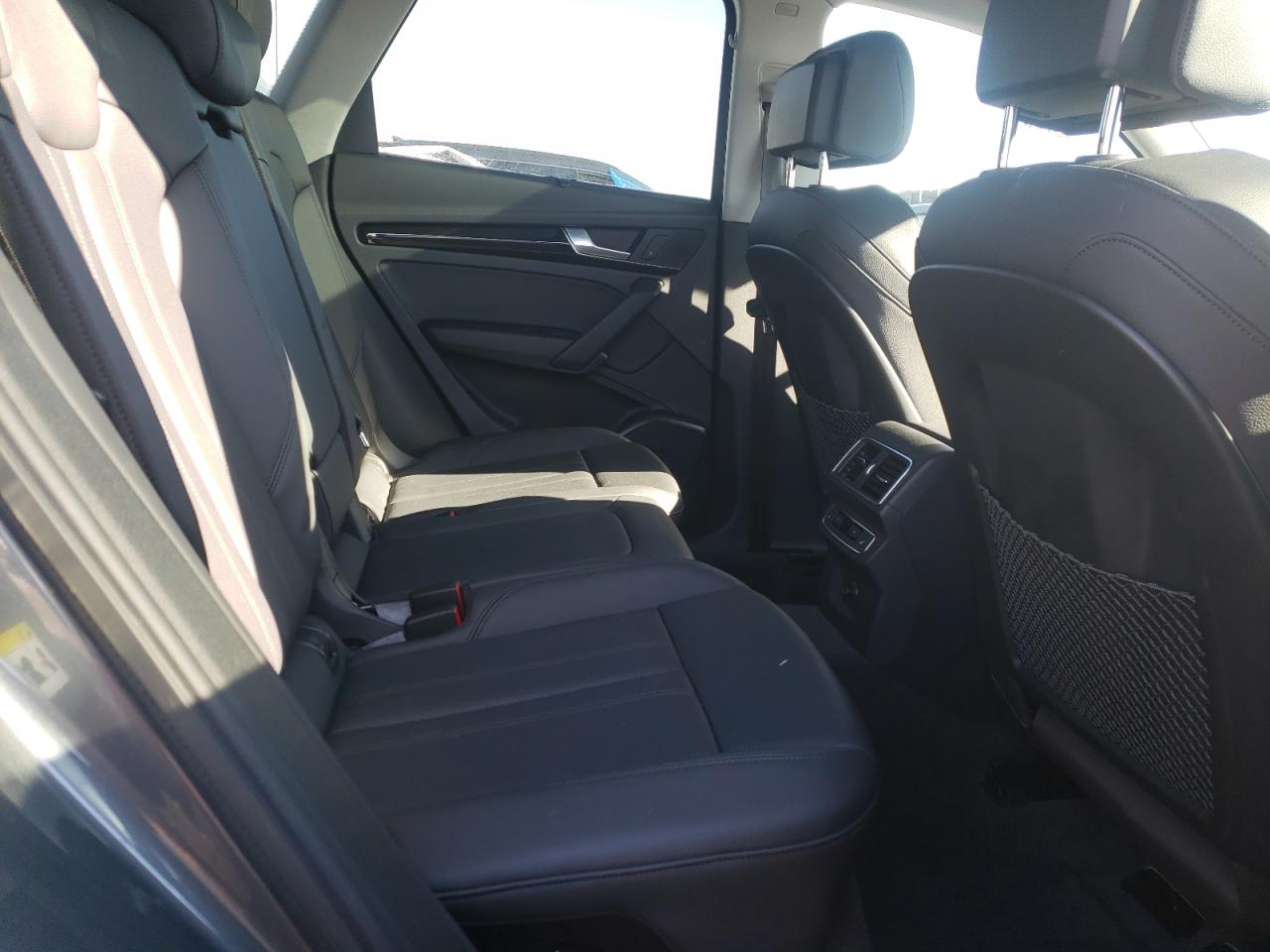 Photo 6 from auction – 2018 AUDI Q5 PREMIUM with VIN WA1BNAFY8J2238773
