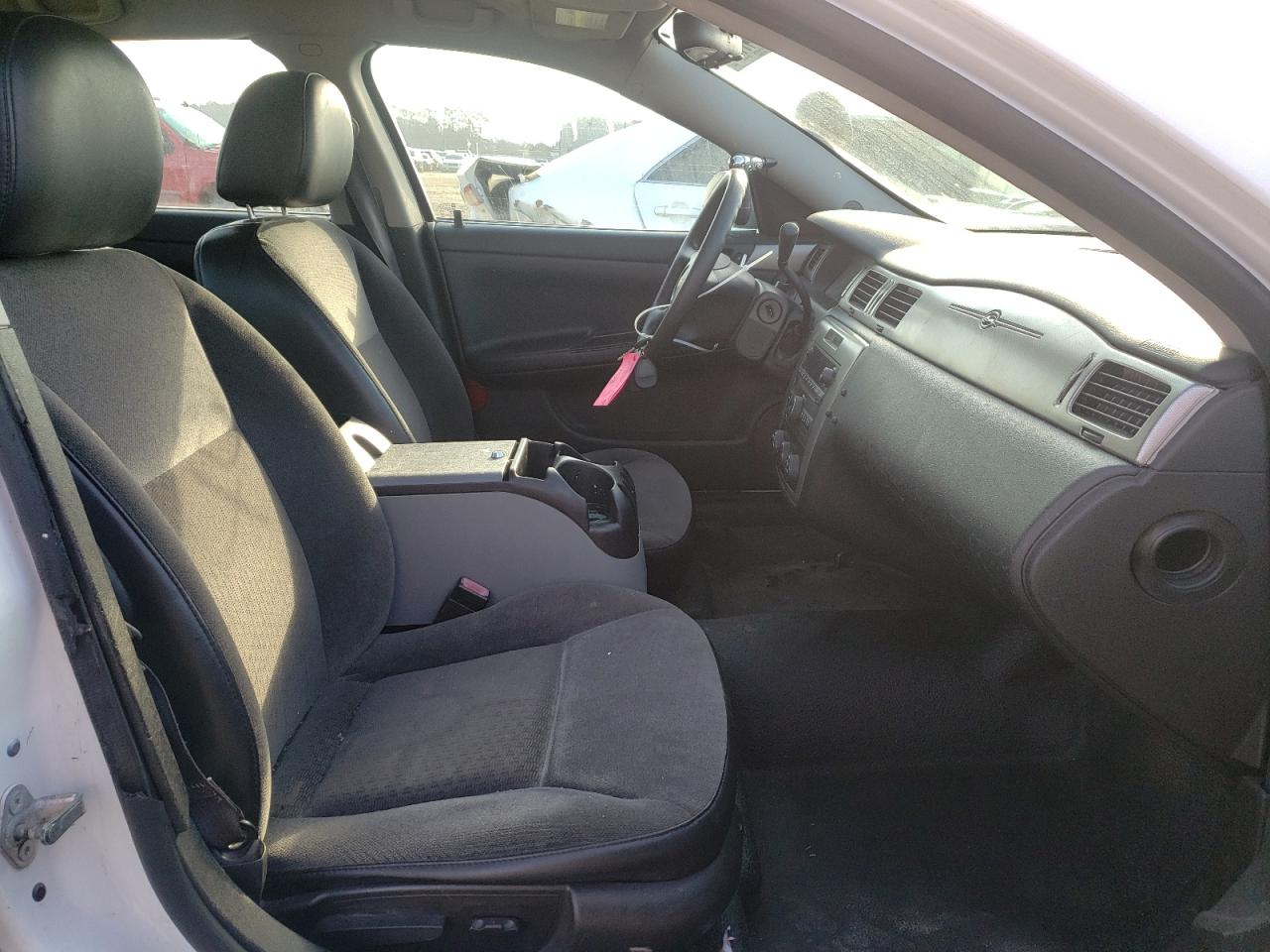 Photo 5 from auction – 2014 CHEVROLET IMPALA LIM with VIN 2G1WD5E34E1186306