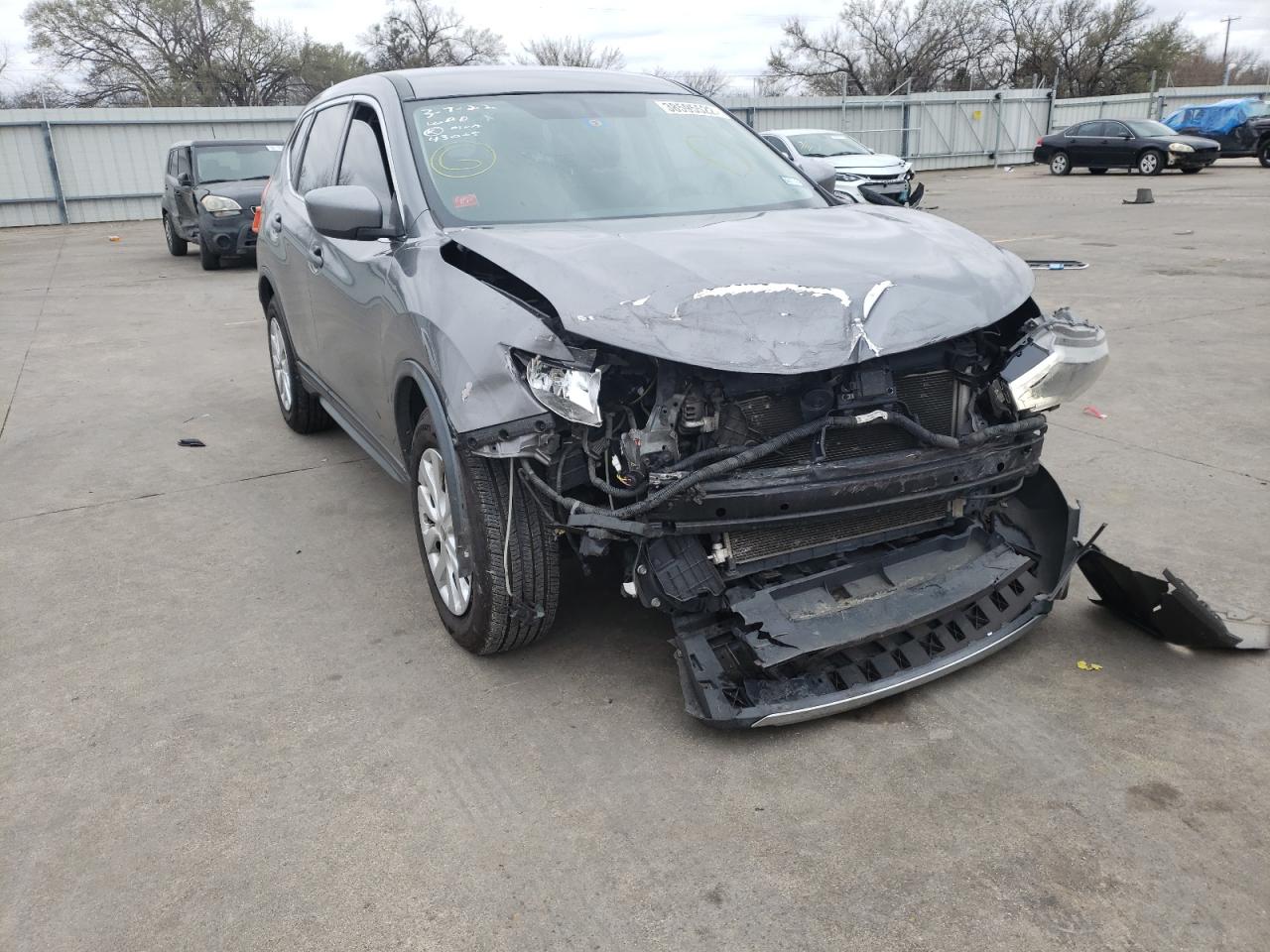 Photo 1 from auction – 2017 NISSAN ROGUE S with VIN KNMAT2MT9HP572828