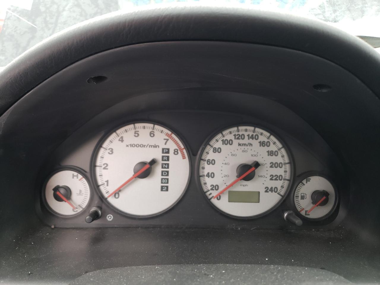 Photo 8 from auction – 2002 HONDA CIVIC LX with VIN 2HGES16872H942419