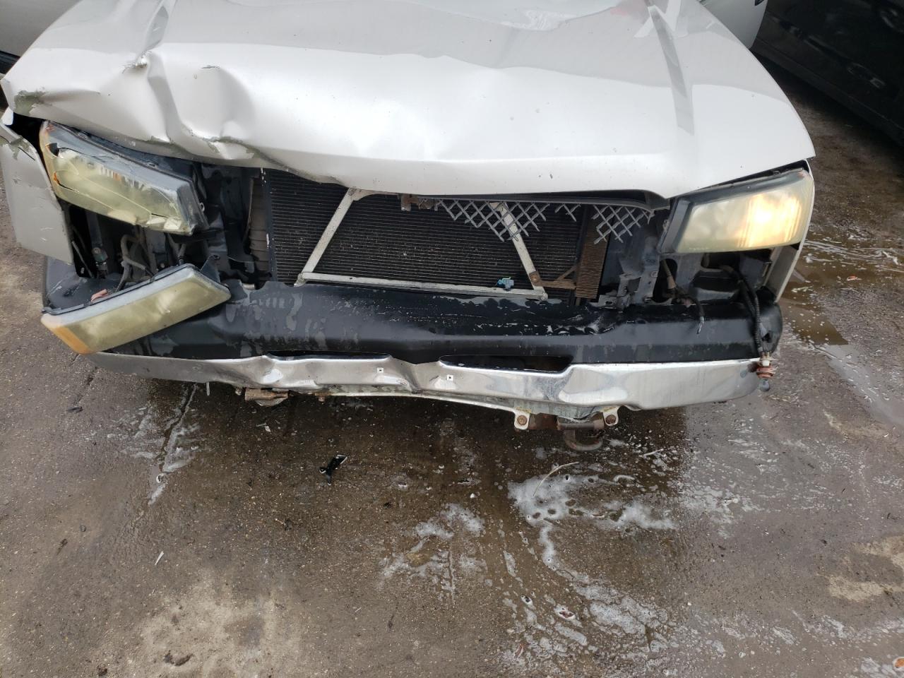 Photo 7 from auction – 2004 CHEVROLET SILVERADO with VIN 2GCEC19V441125465