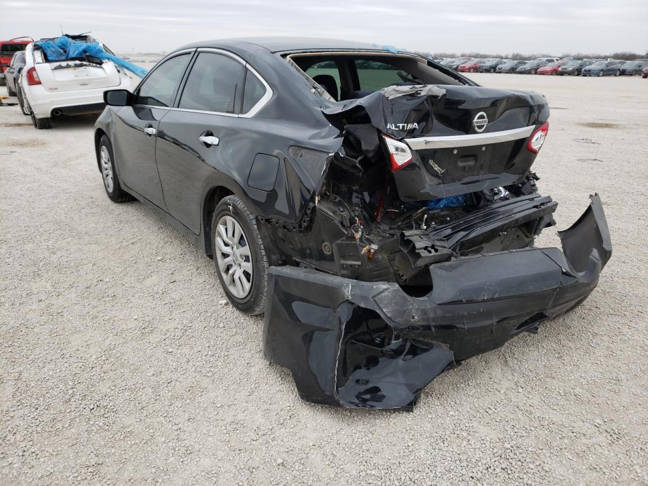 Photo 3 from auction – 2017 NISSAN ALTIMA 2.5 with VIN 1N4AL3AP5HC167981