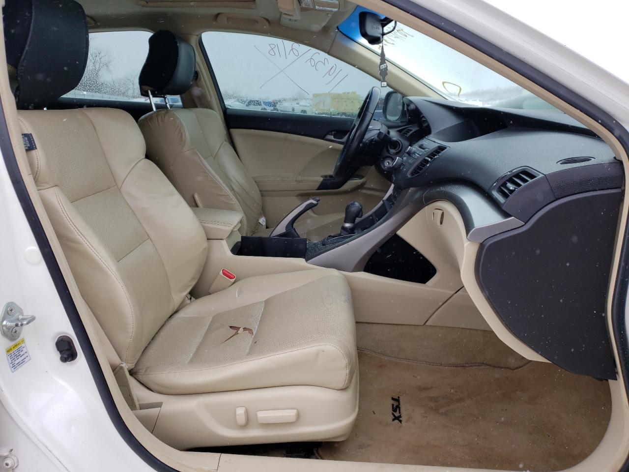 Photo 5 from auction – 2010 ACURA TSX with VIN JH4CU2F6XAC004872