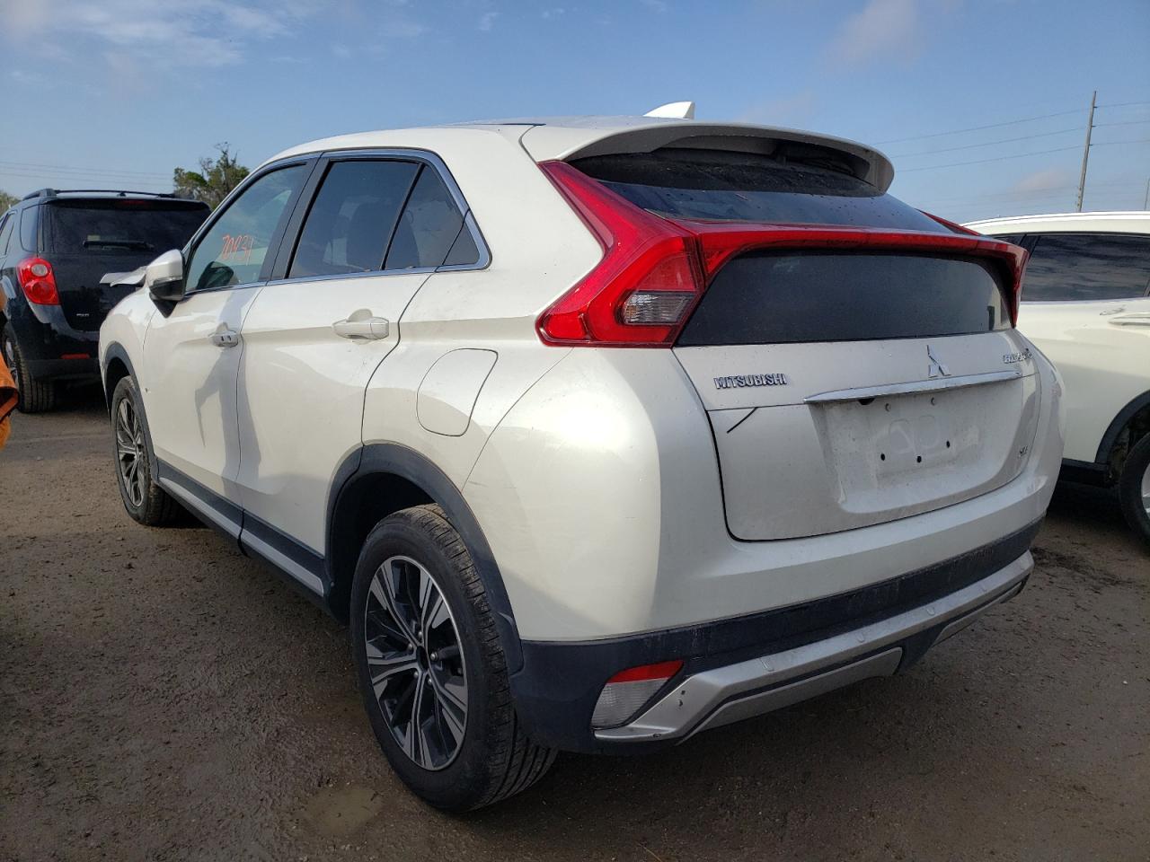 Photo 3 from auction – 2018 MITSUBISHI ECLIPSE CR with VIN JA4AT5AA2JZ045450