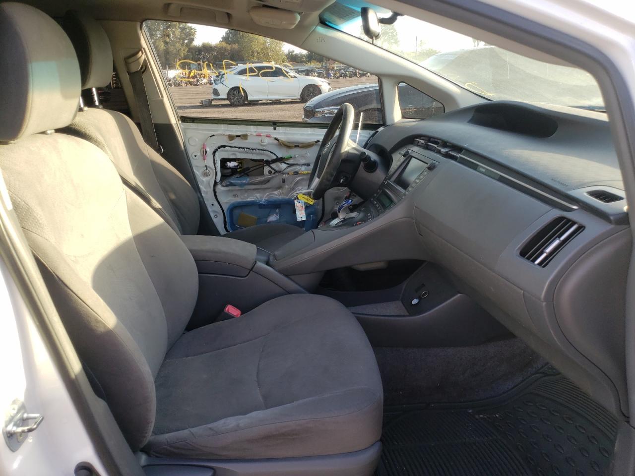 Photo 5 from auction – 2010 TOYOTA PRIUS with VIN JTDKN3DU8A0123006