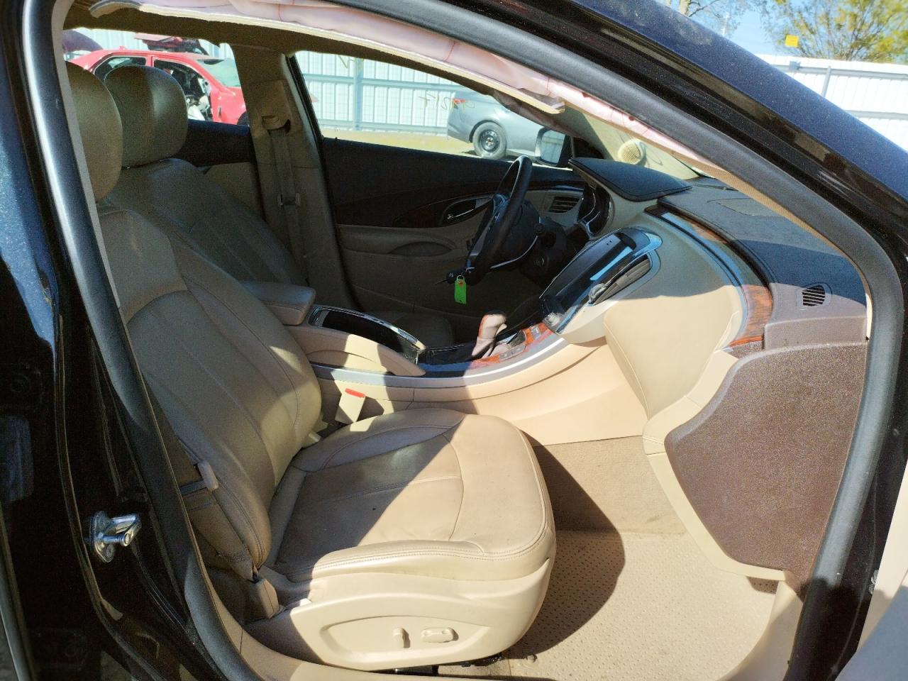 Photo 5 from auction – 2011 BUICK LACROSSE C with VIN 1G4GC5EC1BF318744