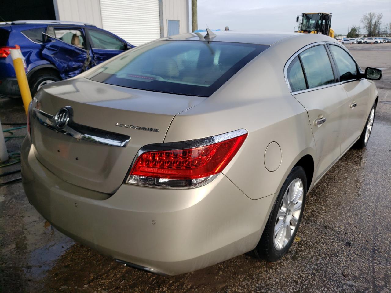 Photo 4 from auction – 2013 BUICK LACROSSE with VIN 1G4GC5E39DF172435
